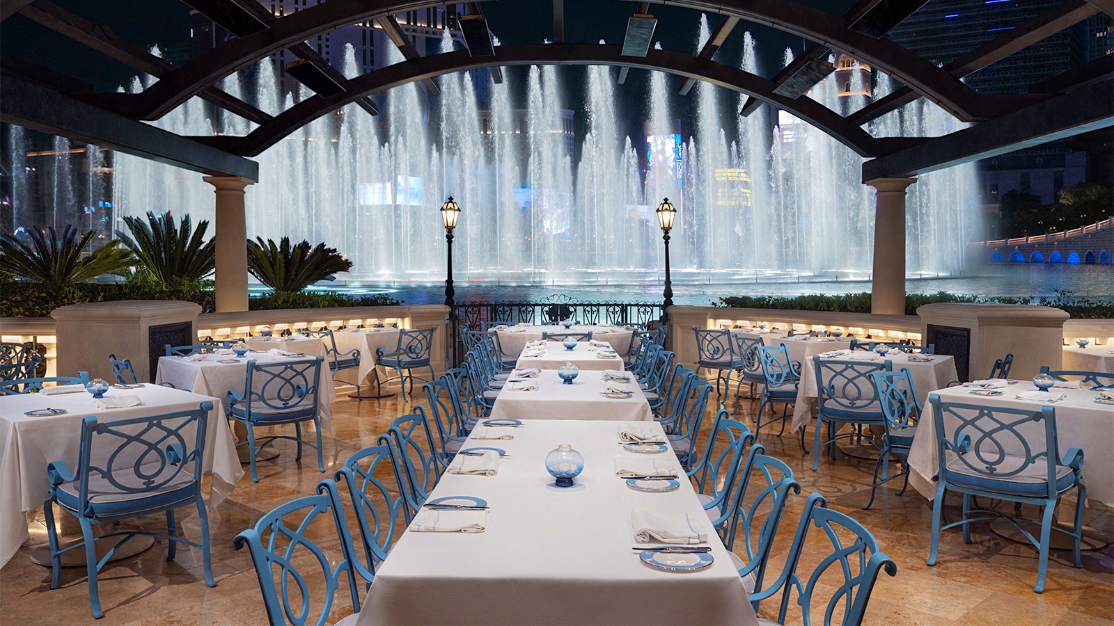 The patio of Prime Steakhouse, looking onto the Bellagio fountains